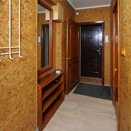 Omsk Sutki Apartments At Pushkina 99 Floor 3 מראה חיצוני תמונה